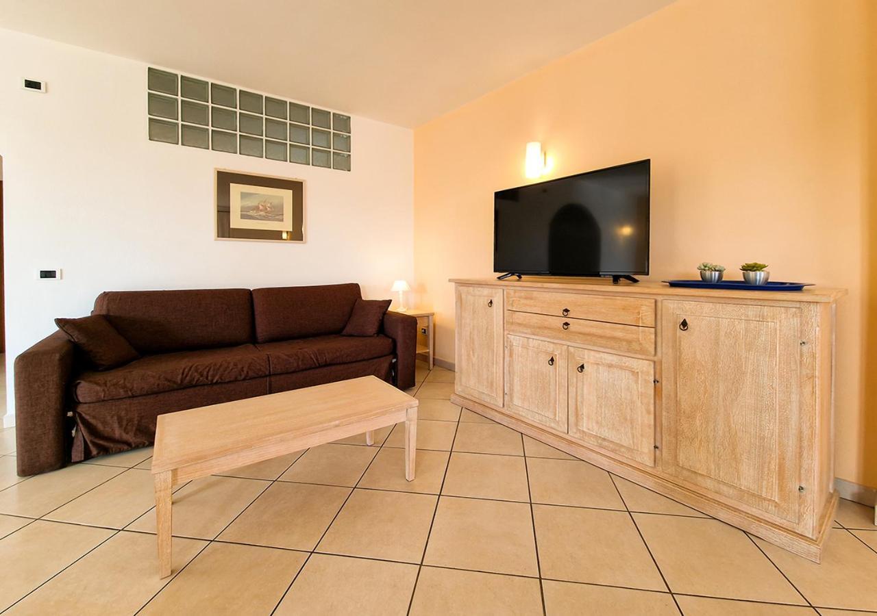 Leberides Apartment La Maddalena  Exterior photo